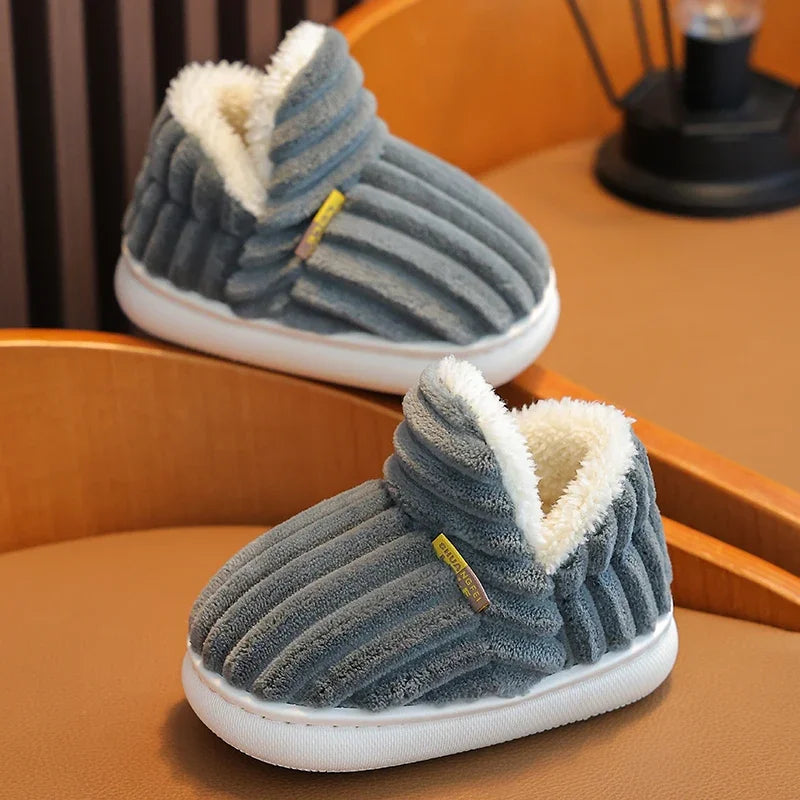 Chaussons Chauds en Peluche pour Enfants - Hiver, Style et Confort