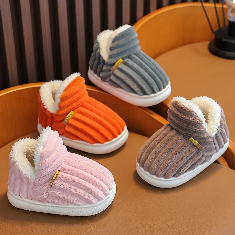 Chaussons Chauds en Peluche pour Enfants - Hiver, Style et Confort