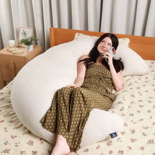Le Coussin Lune — Enveloppez-vous. Dormez Enfin.