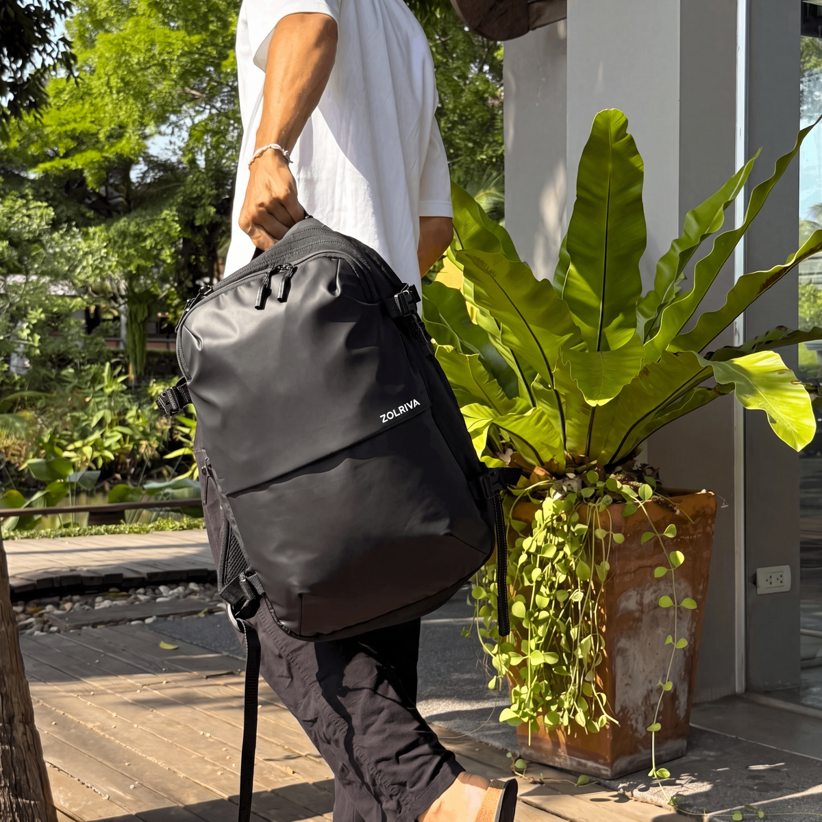 Le Sac qui Voyage à ta Place. Sans Soute. Sans Limite